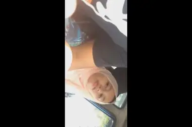 Ngentot Jilbab Dari Mobil Berlanjut Ke Hotel