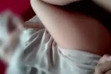 Ukhti Perawan Hijab Cantik Pasrah Goyang Kasur